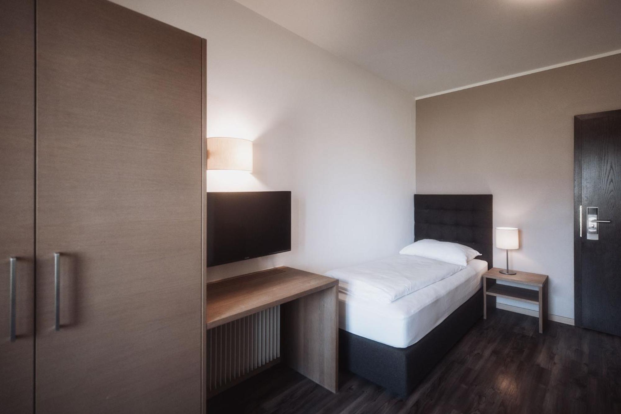 Hotel Montis - Active Nature Spa Brunico Luaran gambar
