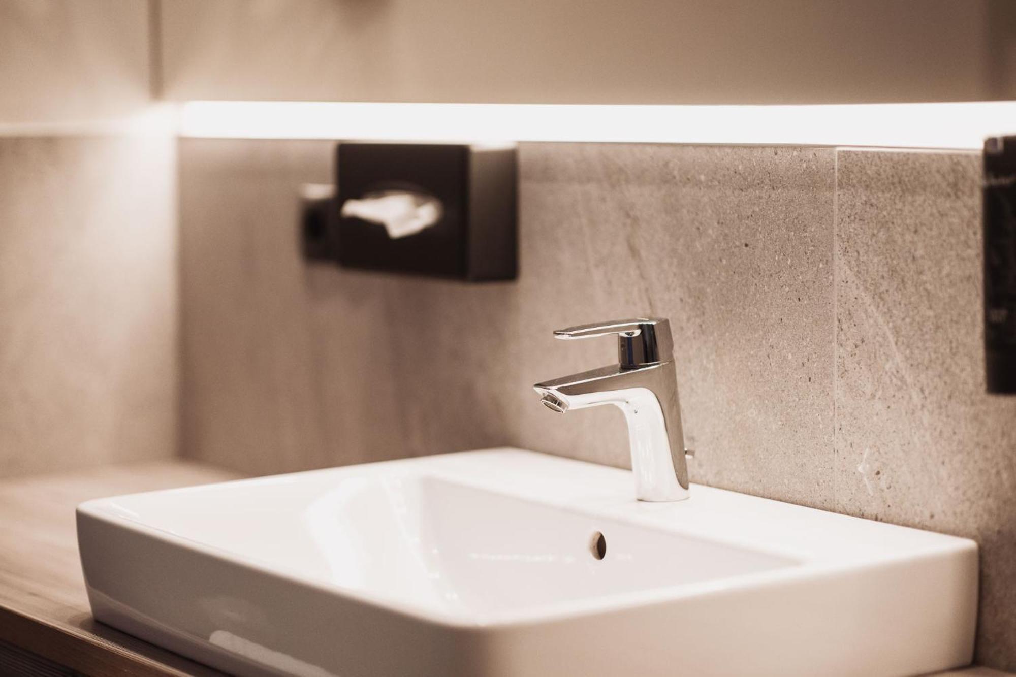 Hotel Montis - Active Nature Spa Brunico Luaran gambar